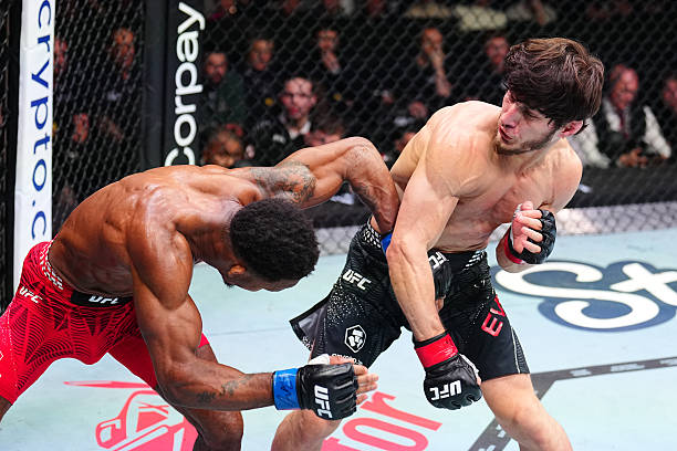 Jean Silva zet UFC-toekomst op het spel in mogelijk gevecht met Alexander Volkanovski Jean Silva zet UFC-toekomst op het spel in mogelijk gevecht met Alexander Volkanovski