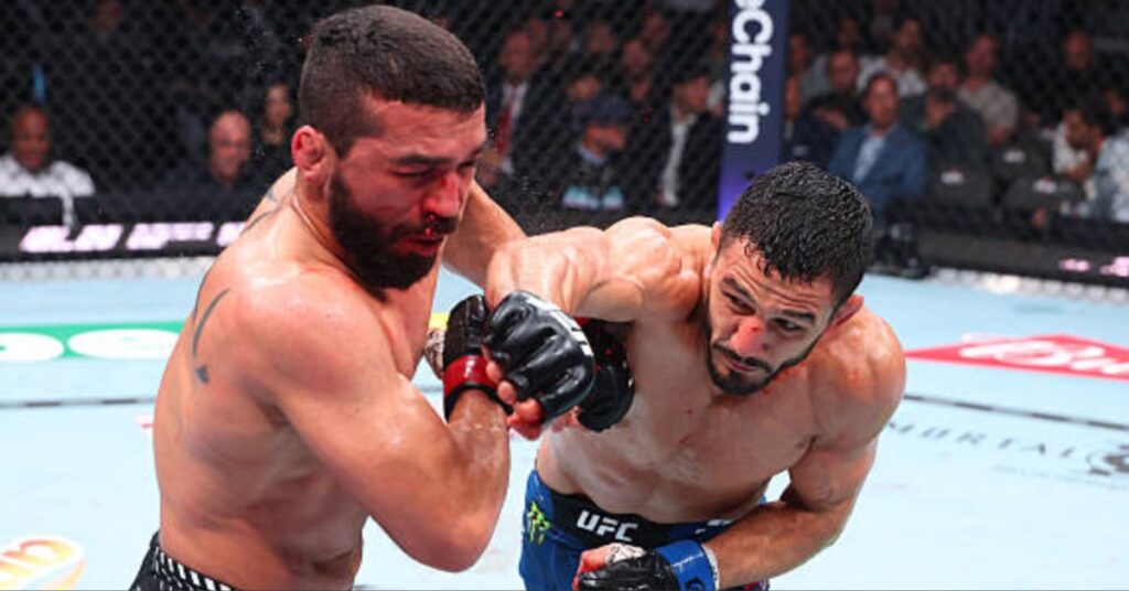 Aaron Pico vecht terug met overtuigende prestatie tegen Patricio Pitbull op UFC 327