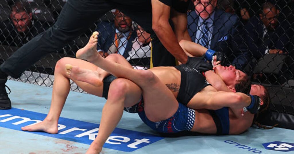 Tatiana Suarez verslaat Loopy Godinez via submissie in ronde 2 op UFC 327 Tatiana Suarez verslaat Loopy Godinez via submissie in ronde 2 op UFC 327
